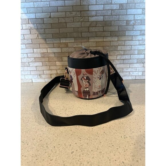 Disney Parks Haunted Mansion Stretching Portraits Tote Bucket Bag‎ NWT - Picture 3 of 3